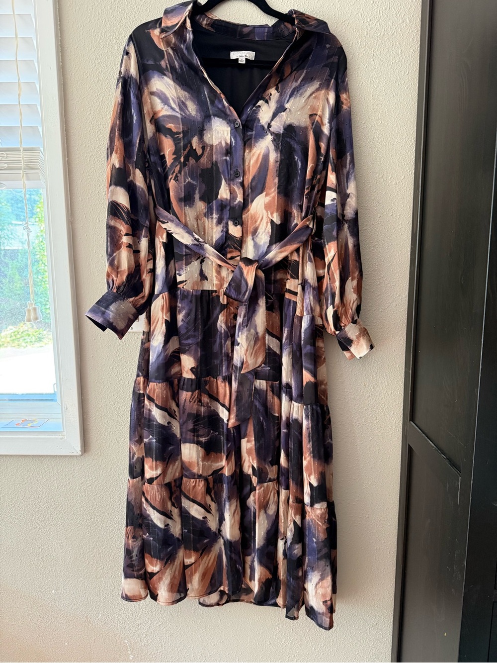 Signature by Robbie Bee Abstract Floral Midi Dress Size 10 – Belted